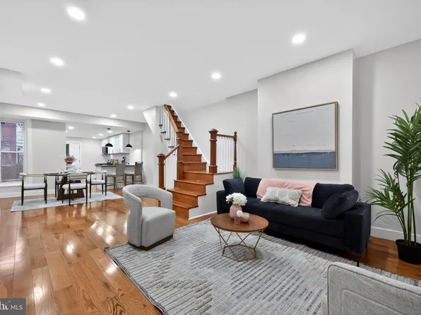 5216 Delancey St, Philadelphia, PA 19143