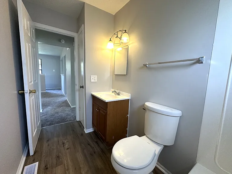10063 Northgate Dr — Photo 16