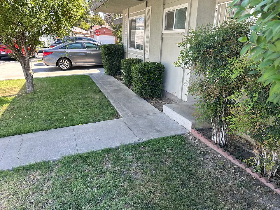 3416 Baron Ave