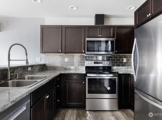 1651 SW Mulberry Pl #E301, Oak Harbor, WA