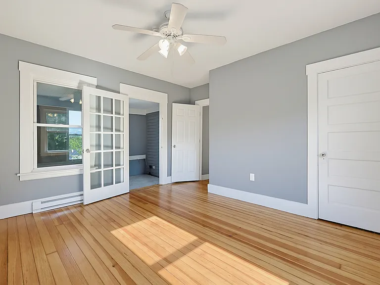 12-12R Granite St #3 — Photo 12