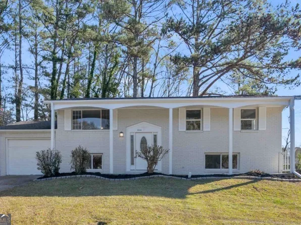 5954 Baywood Ln, Riverdale, GA 30296