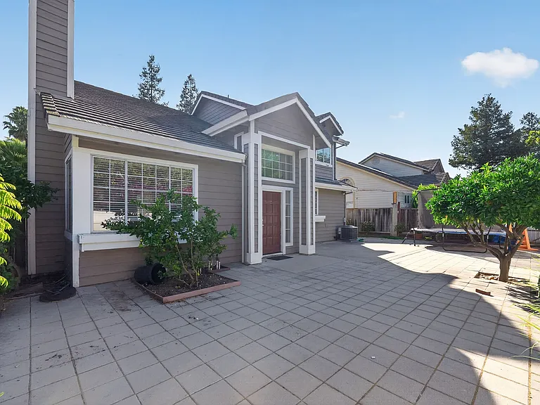 1431 Prelude Dr — Photo 1