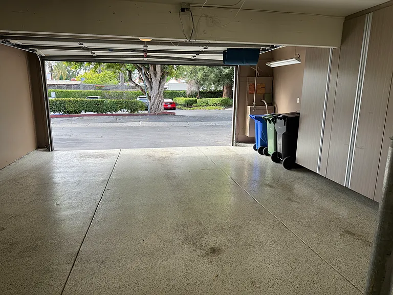 Garage (2 car)