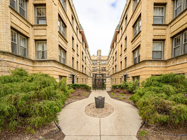 1364 W Greenleaf Ave APT 1S, Chicago, IL 60626