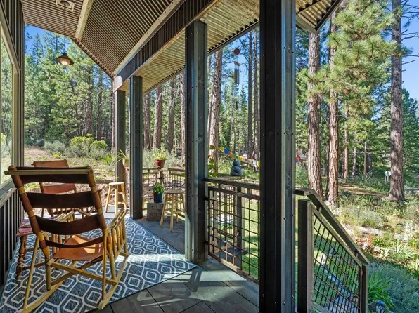 305 Mountain View Rd, Calpine, CA 96124