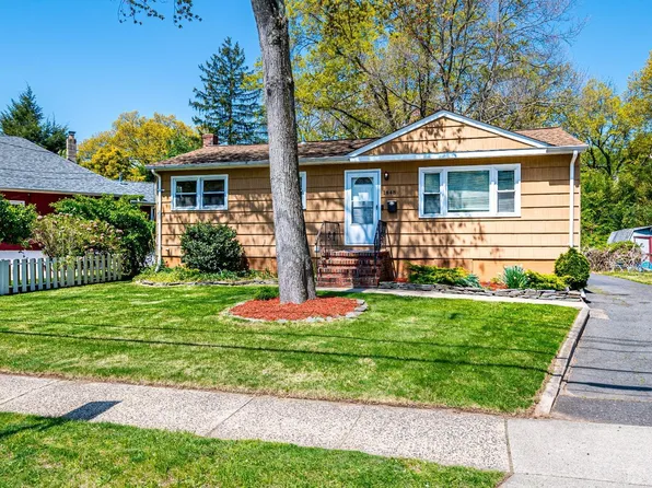 1848 W 4th St, Dunellen, NJ 08812