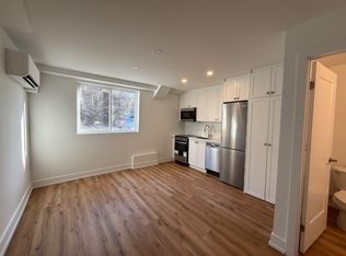 112 Saint Josephs Dr, Hamilton, ON L8N 2E7