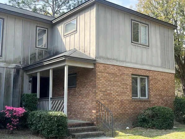 214 Westbrooke Dr, Statesboro, GA 30458