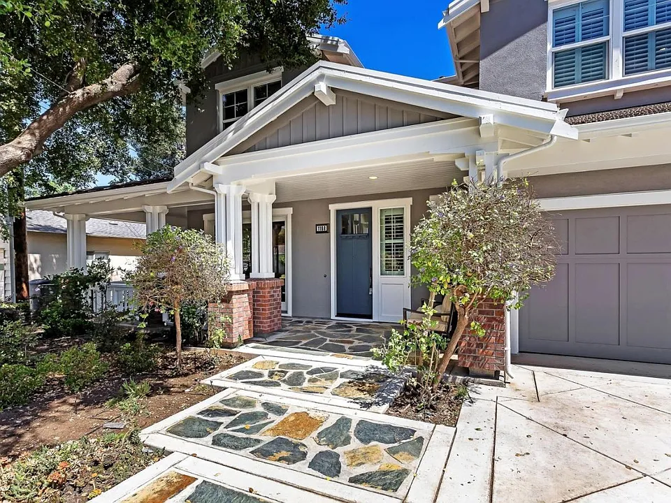1168 Marilyn Dr