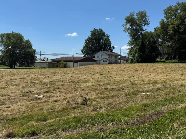 000 10th Street, Cassville, MO 65625