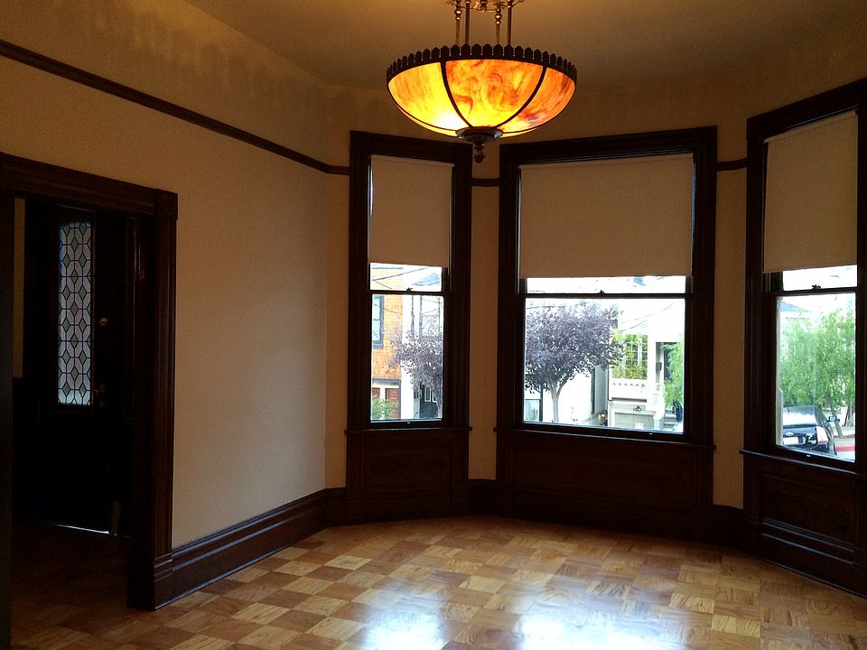 1st image of 252 Collingwood St