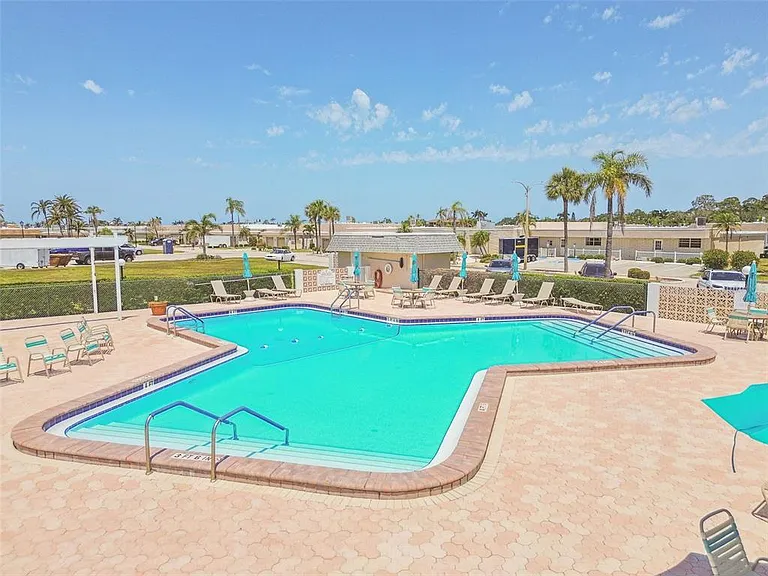 392 Boca Ciega Point Blvd N — Photo 37