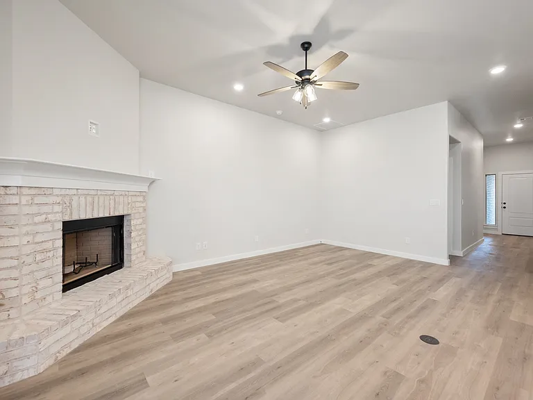 13604 Avenue X — Photo 12