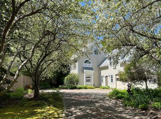 129 Chestnut St, Camden, ME 04843