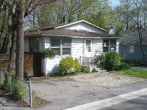 24536 W Luther Ave photo 1