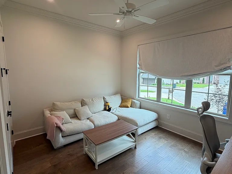 Bedroom 3/Office