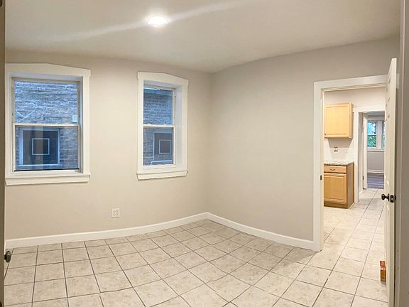 2nd image of 1751 W North Shore Ave #B1