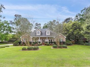 1212 Copperman Ct, Covington, LA 70433