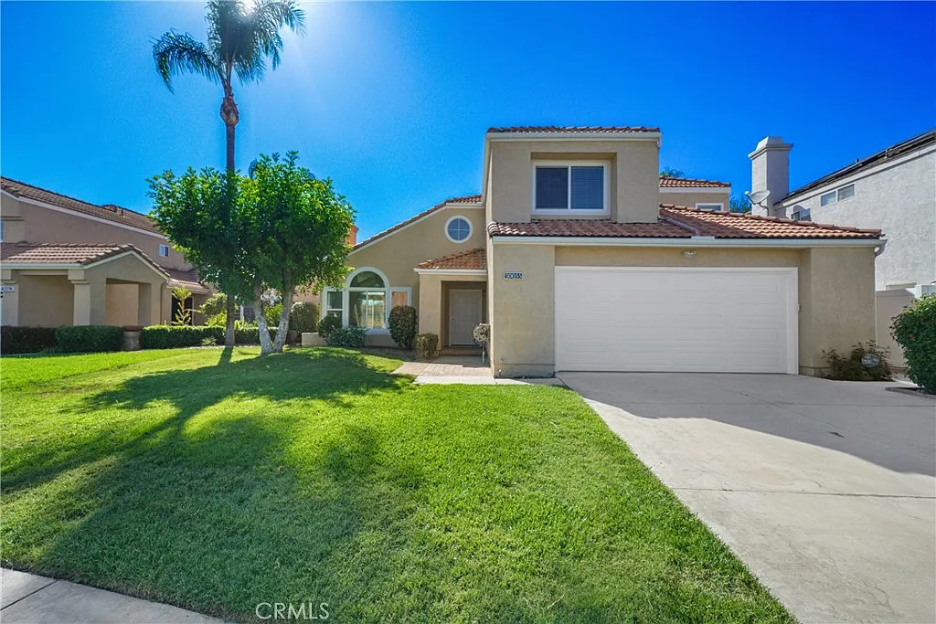 4 bed, 2.5 bath, 1965 sqft, $3,400 — Photo 2