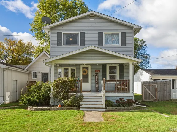934 Cherry St, Monroe, MI 48161