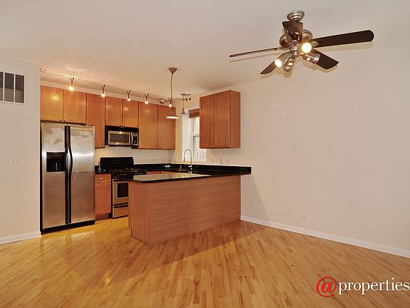 Open Floor Plan: Flexible Functionality
