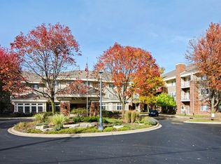 605 Barrington Ave OFFICE 1, Dundee, IL 60118