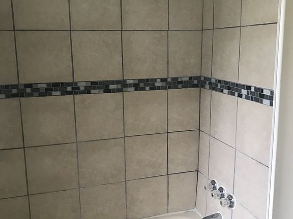 4th image of 6200 Germantown Ave #2F