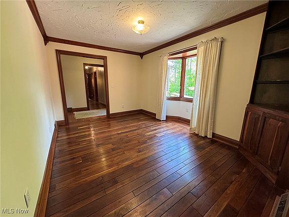 5th image of 11691 Legend Creek Dr