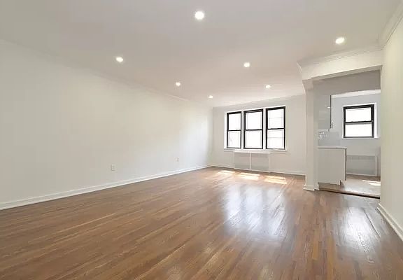 3rd image of 143-50 Hoover Ave #516