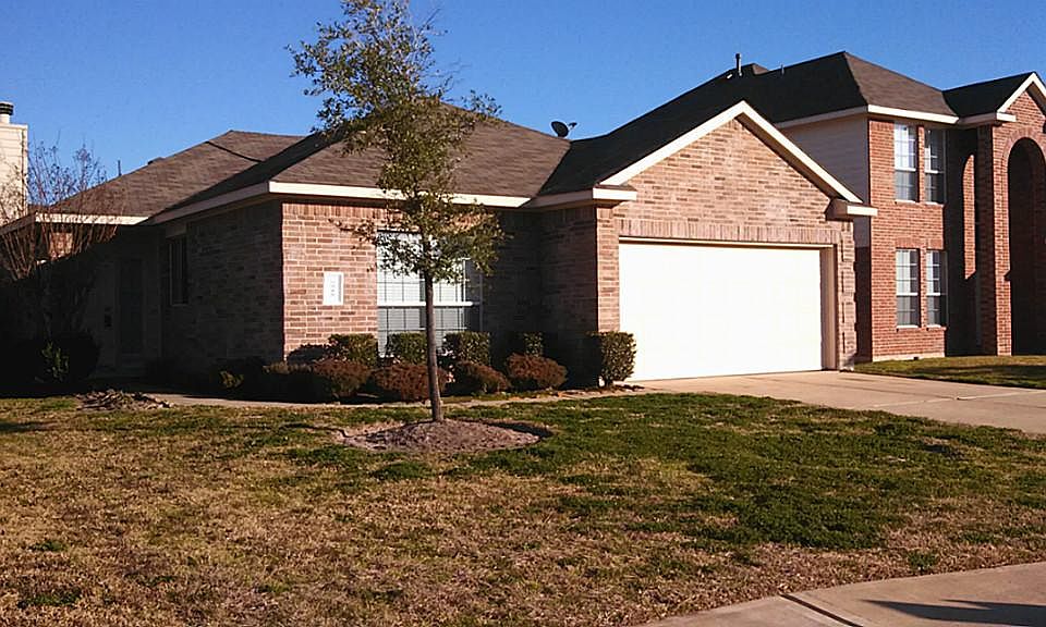 1st image of 5910 Coyote Echo Dr