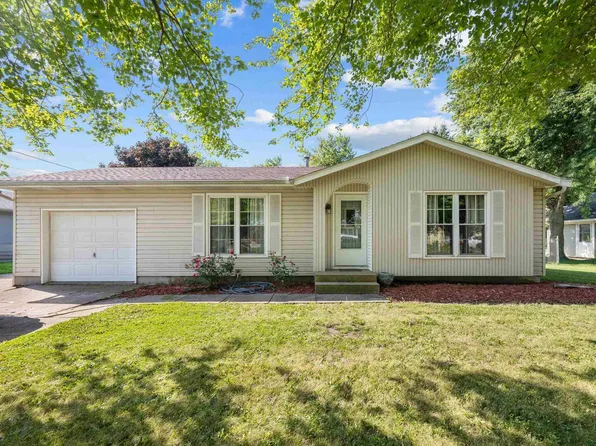 14010 140th Ave W, Taylor Ridge, IL 61284