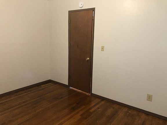 3rd image of 45 E 8th Ave #3