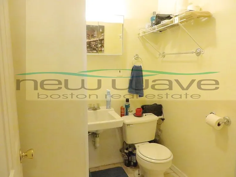 40 Anderson St #12 — Photo 5