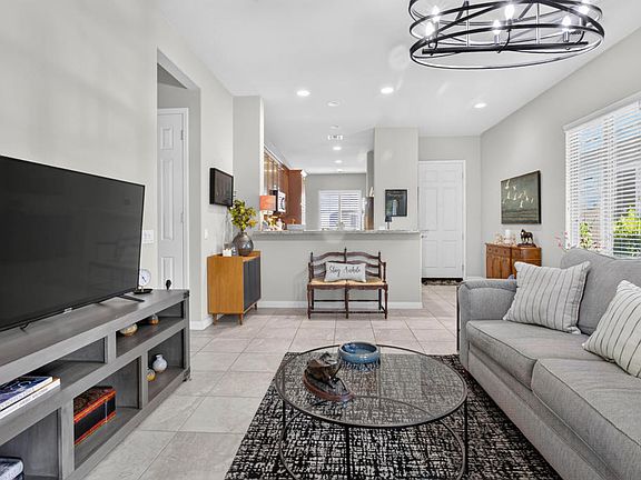 4th image of 41411 Calle Servando