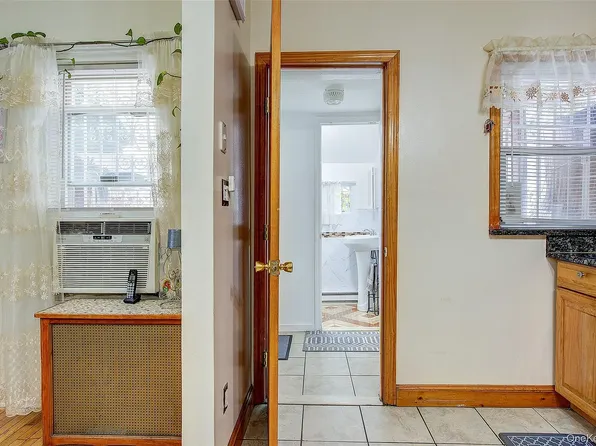 161-10 84th Avenue image 22 of 44