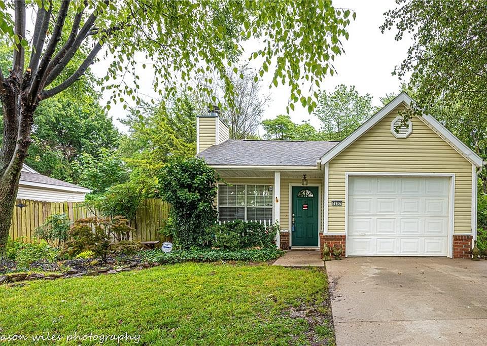 1st image of 3207 W Wildflower St