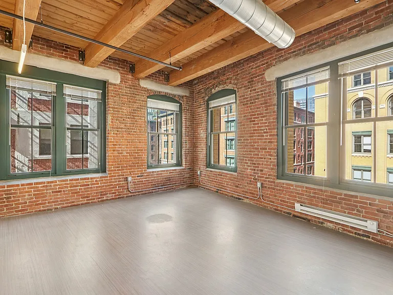 381 Congress Lofts — Photo 17