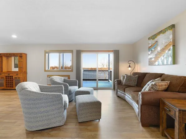 80 Twin Oaks Shr #25, Bottineau, ND 58318