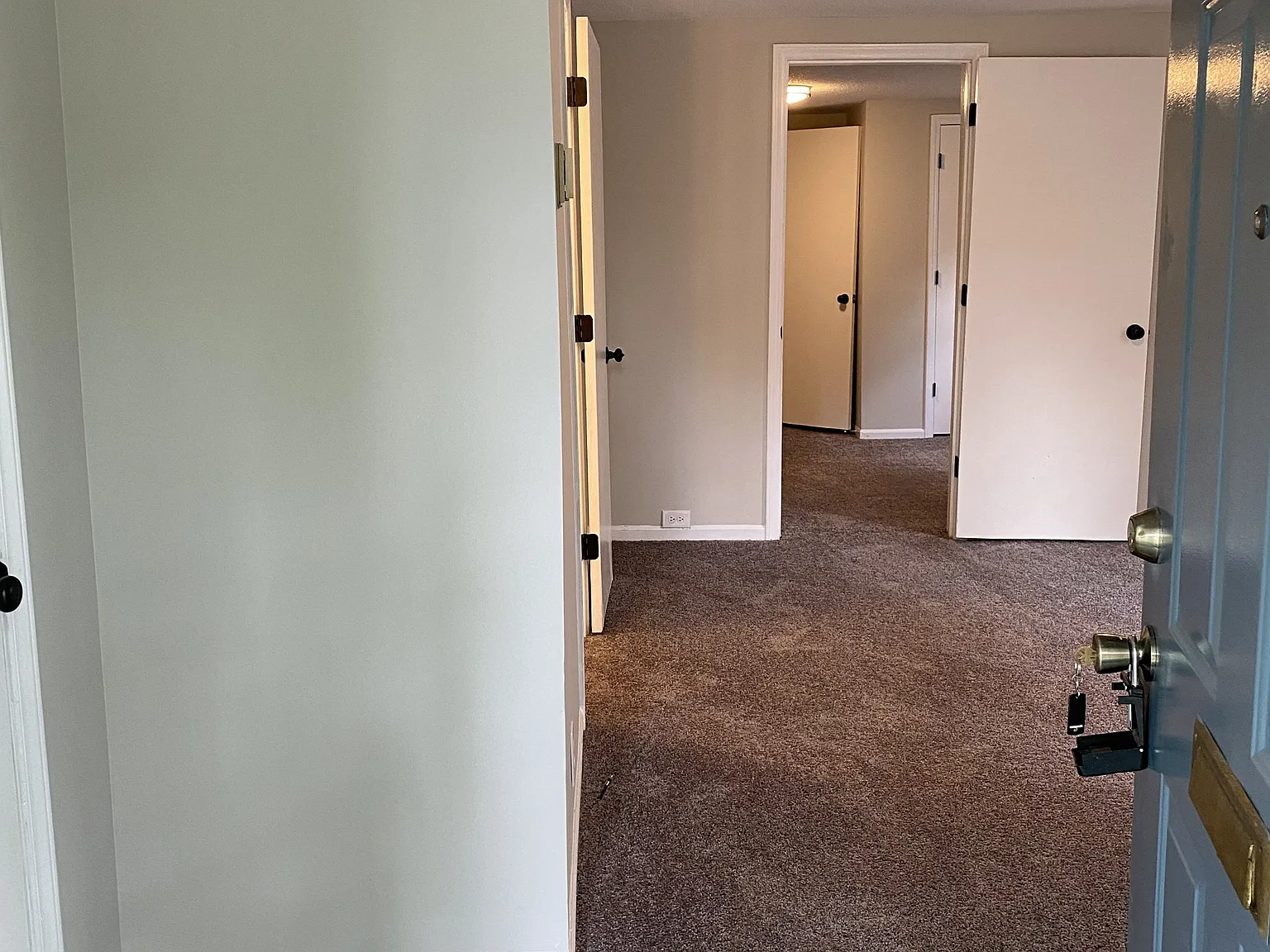 812 W 2nd Avenue - B — Photo 1