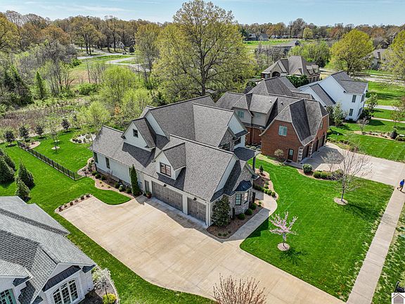 3rd image of 3614 Niblick Ln