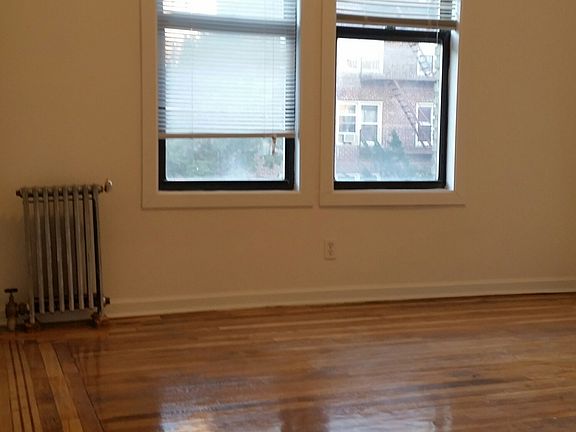5th image of 29 E 17th St APT 11