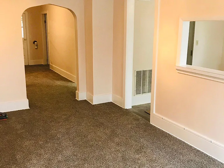 3813 Dexter Ave — Photo 3