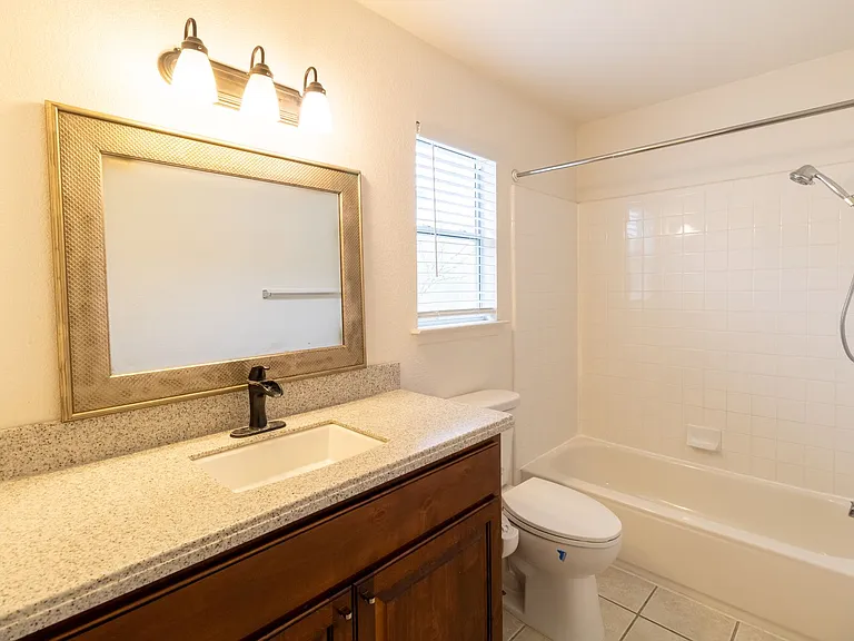 17501 Wiseman Dr — Photo 14