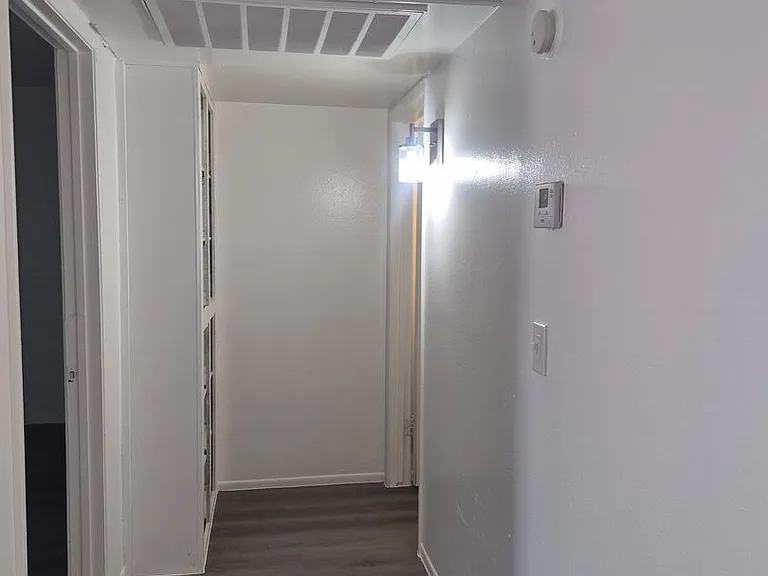 Golden Key Apartments — Photo 22