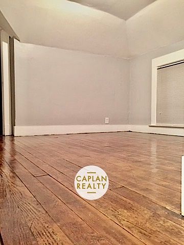 1st image of 25 W Rock Ave #1