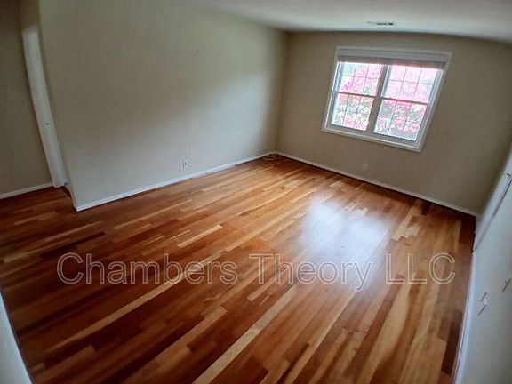 3rd image of 2501D S Walter Reed Dr #D
