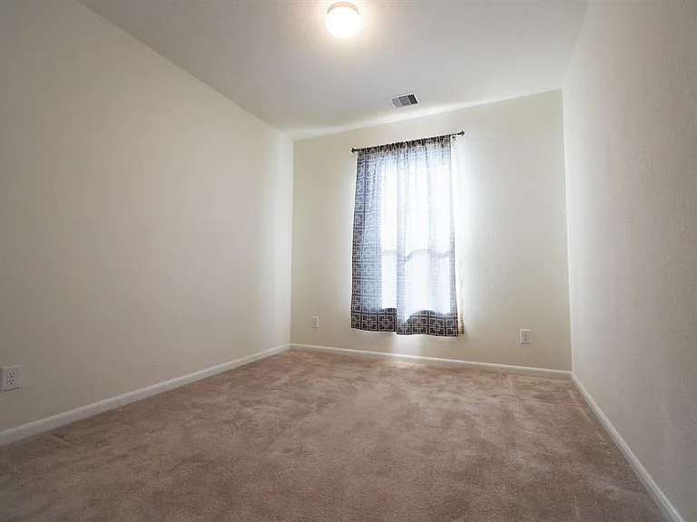4426 S Vineyard Meadow Ln — Photo 13