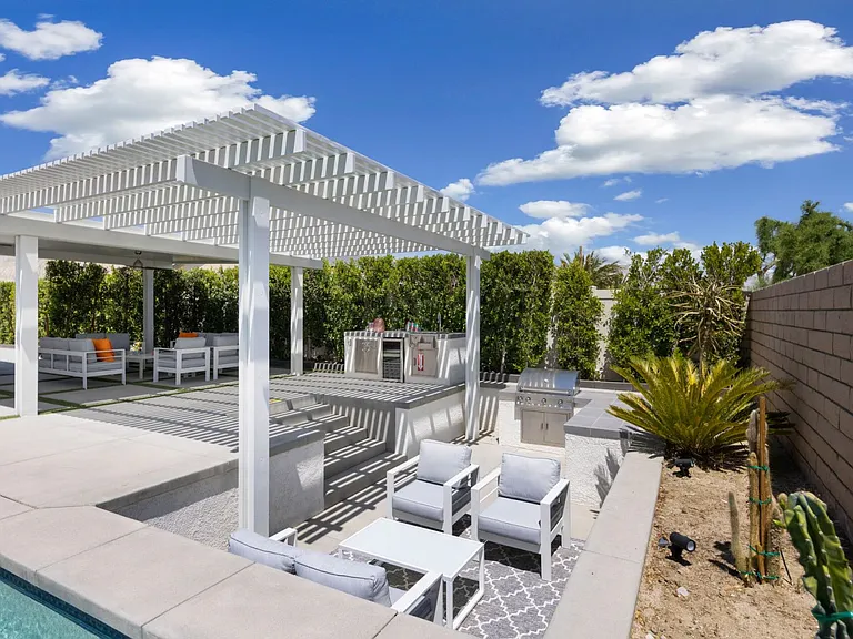 65161 Rolling Hills Dr — Photo 41