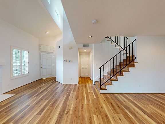 3rd image of 1018 Royal Oaks Dr #C